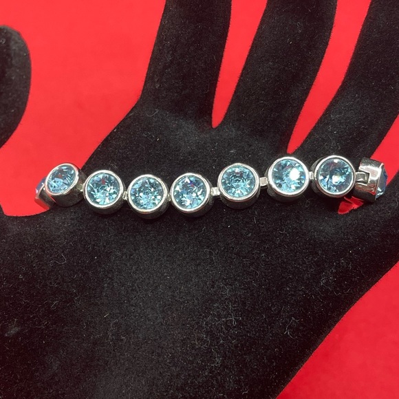 Touchstone Crystal Aquamarine Ice Bracelet - Picture 7 of 8